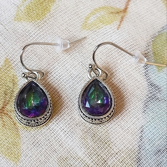 Mystic Topaz Purple Blue Green Rainbow Teardrop Pierced Silver Tone Earrings NEW - Picture 3 of 12